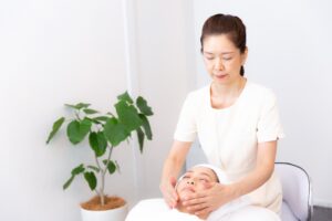 ニキビ跡を改善するためには、日々のケアの方が大切